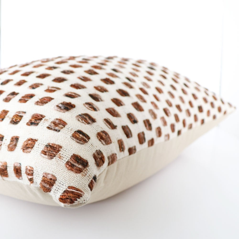 REMA RECTANGLE CUSHION - CREAM / NATURAL