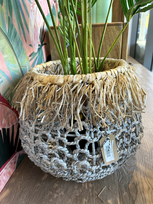 White/brown Rustic Rattan Basket